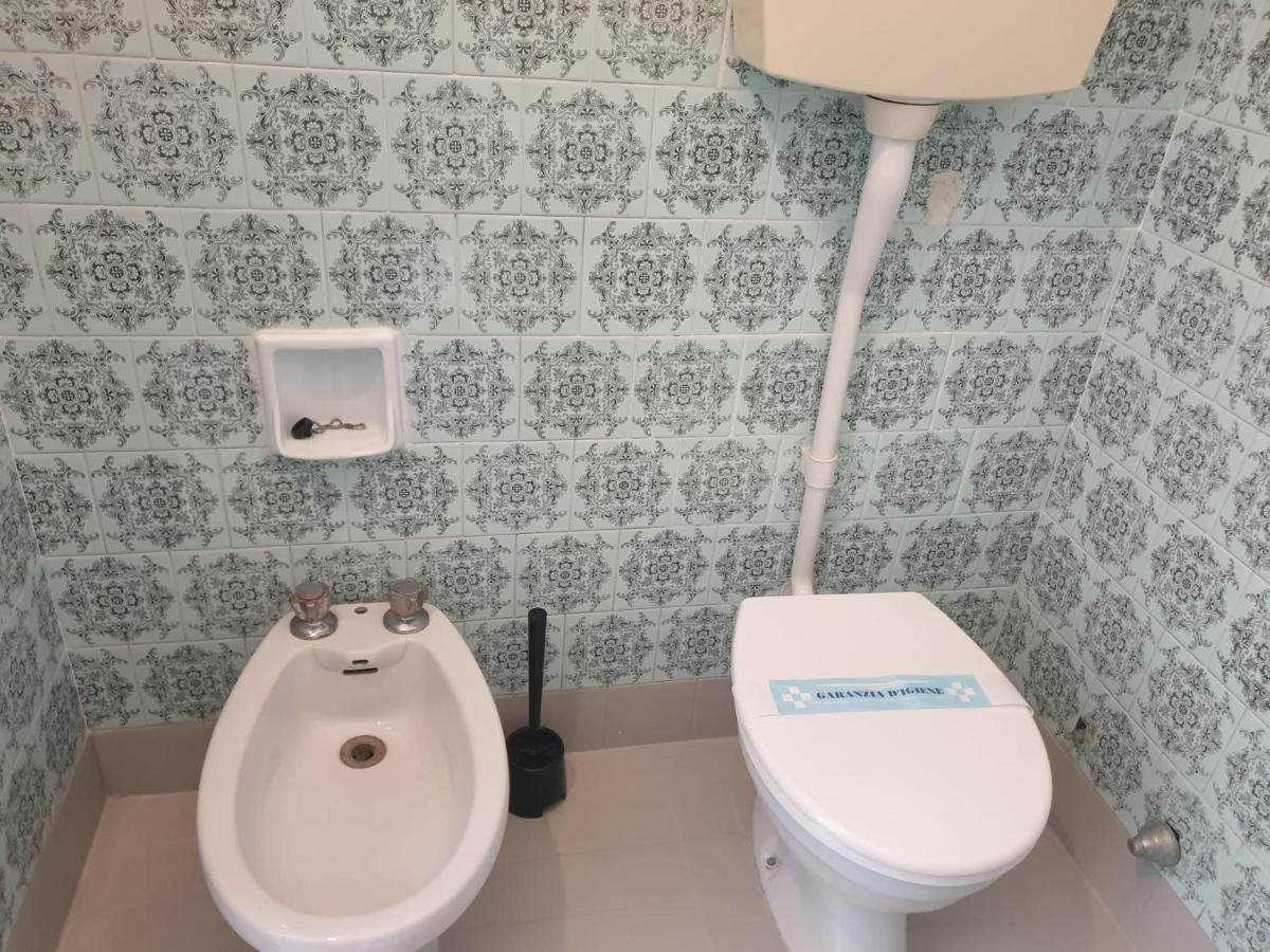 Hotel Baden Baden Римини Екстериор снимка